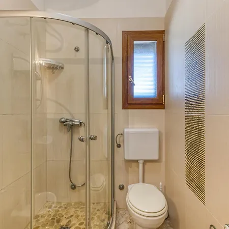 Le Di Sonia Apartment *